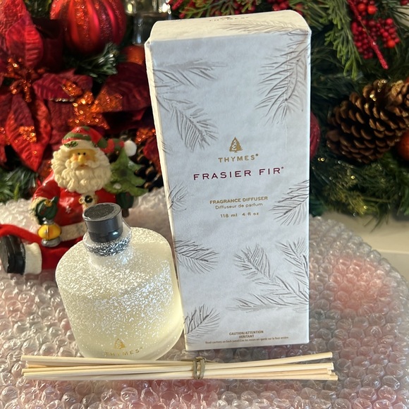 🔥Thymes Frasier Fir Flocked Petite Reed Diffuser – Home Fragrance Diffuser - Picture 2 of 8